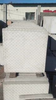 Rockface and vastrap paving slabs!!!