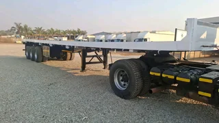 Fully Refurbished Triaxle Trailer