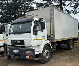 2014 MAN CLA 15 220 CLOSED BODY