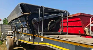 LEADER 22 CUBE TRAILER  FOR SALE