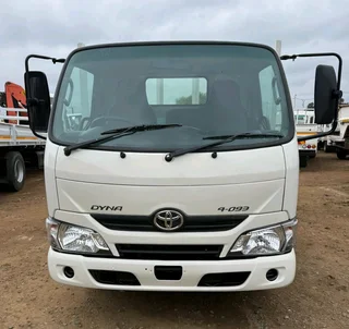 2018 Toyota Dyna Dropsides