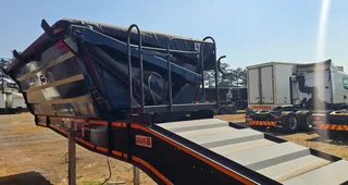 MUST HAVE 22 CUBE TRAILER