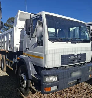 EXPECTIONAL TIPPPER TRUCK