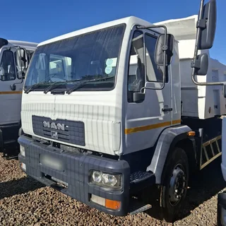Expectional Tippper Truck