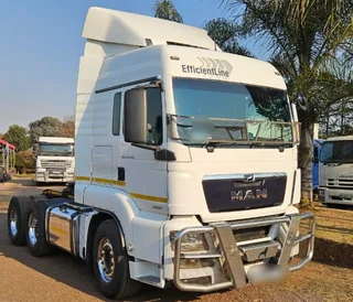 BOLD BUSIBESS MOVERS !!