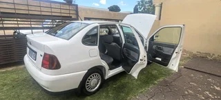 2002 White POLO Classic for sale