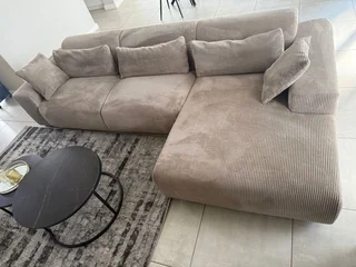 Couch - Ad posted by Lathi-tha Mbalentle