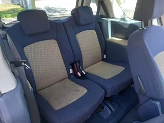 2007 Peugeot 1007 Sedan 30 000neg