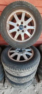 Selling A Set Of Ford Focus 15 Inch Rims With Good Tyres