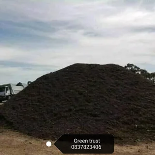 13 N 19MM BROWN N GREY STONES AND INSTANT ROLL ON LAWN AND ASTRO TURF AND PAVING N COMPOST