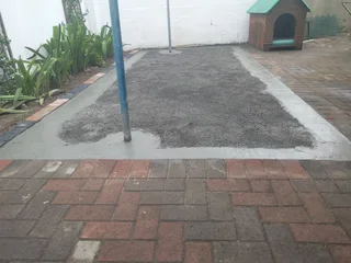 BLOCK N TURF/ / INSTANT ROLL ON LAWN //GARDEN PEBBLES STONES/ /PAVING  GARDEN NEEDS INSTALLATION