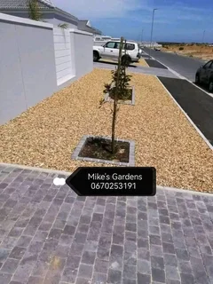 SUPPLY DELIVERY N INSTALLATION OF INSTANT ROLL ON LAWN AND GARDEN PEBBLES STONES AND COMPOST