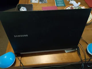 Laptop Samsung Intel Core i5