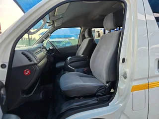 2012 Toyota Quantum 2.5D4D GL 10 seater (Low KM)