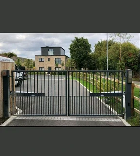 Automatic gates and fencing