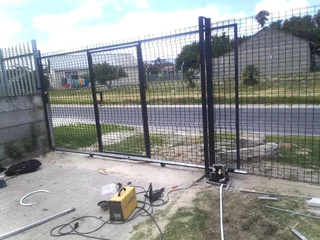 Clearvu Fencing and gates