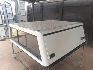 HILUX 2016-2025 DOUBLE CAB LOWLINE WHITE COUNTRY CANOPY