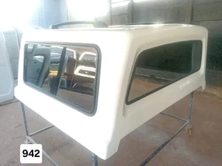 LANDCRUISER DOUBLE CAB LOWLINE WHITE BEEKMAN CANOPY
