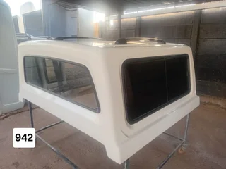 LANDCRUISER DOUBLE CAB LOWLINE WHITE BEEKMAN CANOPY