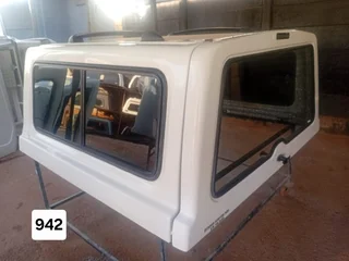 LANDCRUISER DOUBLE CAB LOWLINE WHITE BEEKMAN CANOPY