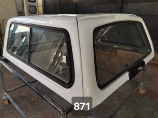 NP300 DOUBLE CAB WHITE BEEKMAN CANOPY
