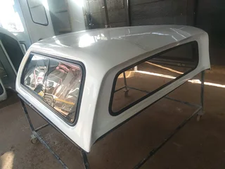 GWM PSERIES DOUBLE CAB LOWLINE WHITE BEEKMAN CANOPY