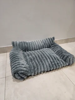 Grey pet Sofa for sale!!!