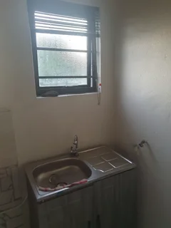 Flatlet - Ad posted by Natasha Kinnear