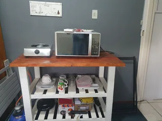 Flatlet - Ad posted by Natasha Kinnear