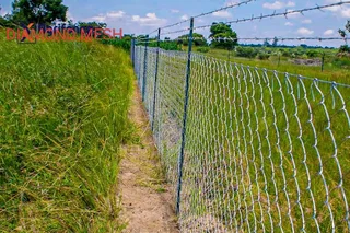 WELDED MESH FENCE