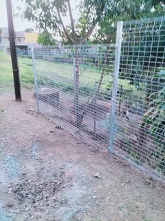 CLEAR VU FENCE