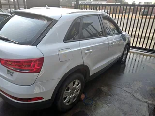 Audi Q3 stripping diesel engine automatic gearbox tailgate