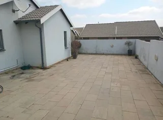 A house for rent in Cosmo  ext 0