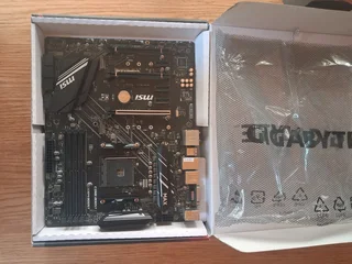 PC Upgrade kit - Desktop upgrade kit Ryzen 3 3200G 16GB ram MSI x470 Gaming Plus Max budget