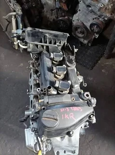 Toyota yaris 1kr Engine