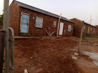 Property - Ad posted by Boitumelo Molete