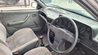 1989 Opel Monza Sedan