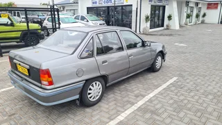 1989 Opel Monza Sedan