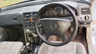 Mercedes C220 R35 000