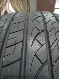 4 Porsche tyers with mags 265/35R22