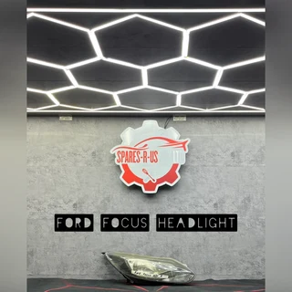 Ford Focus Headlight for sale