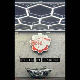 Hyundai i20 Headlight for sale