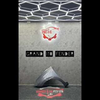 Grand i10 Fender for sale