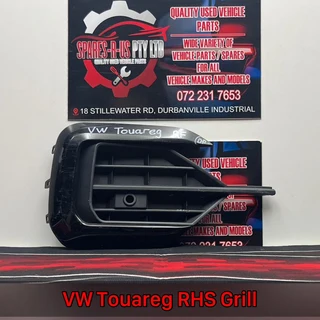 VW Touareg RHS Grill for sale