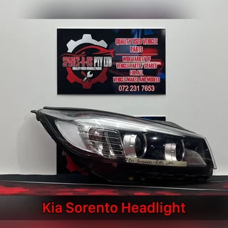 Kia Sorento Headlight for sale