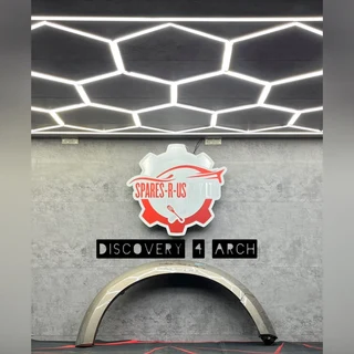 Discovery 4 Arch Moulding for sale