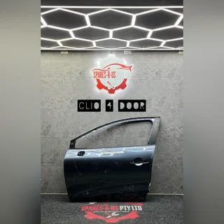 Clio 4 Door for sale