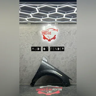 Audi Q7 Fender for sale