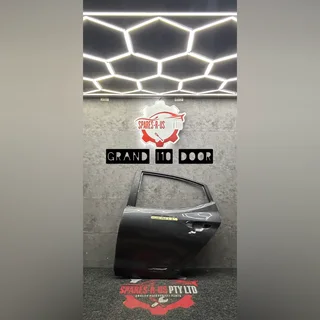Grand i10 Door for sale