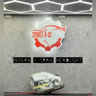 Nissan X-Trail Headlight for sale